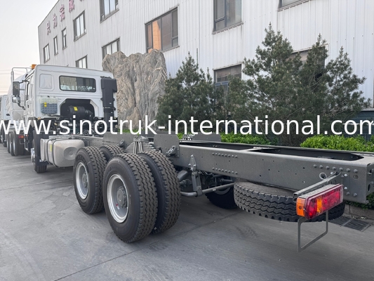 SINOTRUK  HOWO Truck Chassis SINOTRUK Engine371HP 6 × 4  RHD With Warning Light Used In Dump Truck Cargo Truck Water Truck