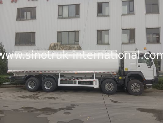 SINOTRUK HOWO Red 371HP 8×4 12Wheels High Capacity Oil Tank Truck 30CBM