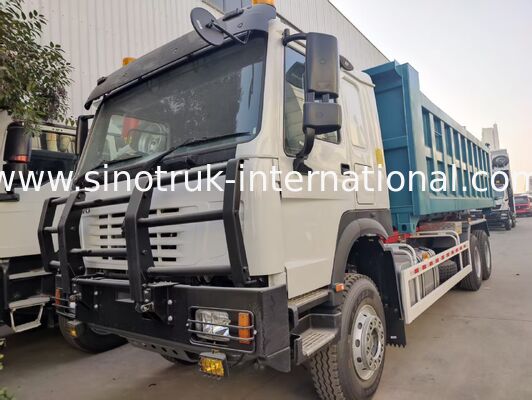 SINOTRUK  Hook-Arm Garbage Truck with 20-Ton HYVA Hook Arm, 43-Wheelbase Chassis and Customizable Container Volume