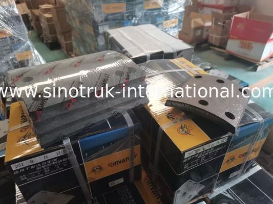 SINOTRUK HOWO Black Brake Lining Truck And Trailer Parts WG9231342069