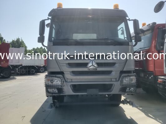 Sinotruk Howo Sprinkler Water Tank Truck 10-25CBM 6 X 4 Euro 2 371HP White