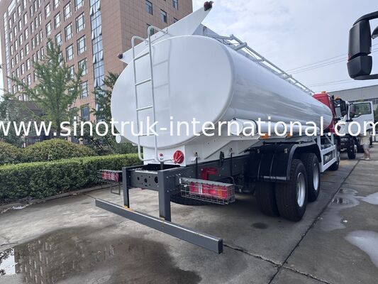 SINOTRUK HOHAN 6×4 Oil Tank Truck 371HP 20CBM Color Can Be Customized Efficient transportation