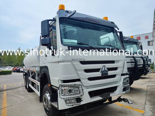 25 Cubic Meter HOWO Water Tank Sprinkler Truck with 380HP Powerful Engine