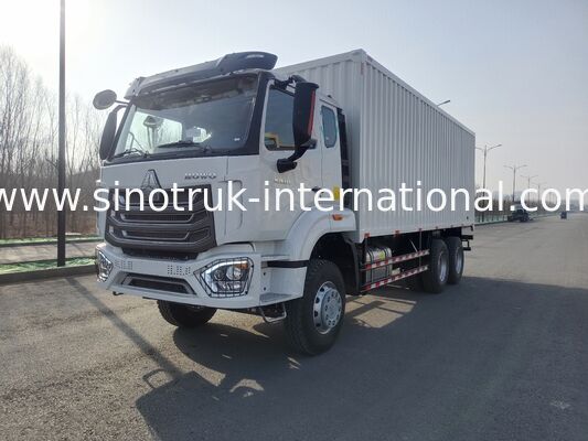 Powered by reliable 371HP diesel engine, strong low-speed torque output, good power reserve when fully loaded. It can cope with uneven dirt roads, slopes and frequent start-stop conditions widely seen