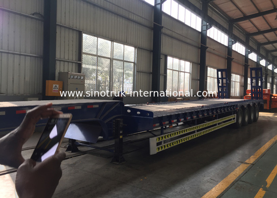 Hydraulic Flatbed Semi Trailer Truck 4 Axles 50-80 Tons Loading Capacity