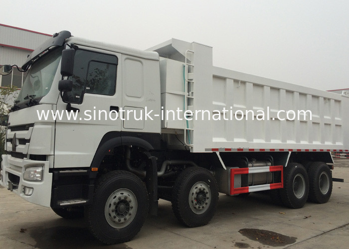 SINOTRUK HOWO Tipper Dump Truck 371HP 8X4 LHD 31-60tons 20-30CBM  ZZ3317N3267W