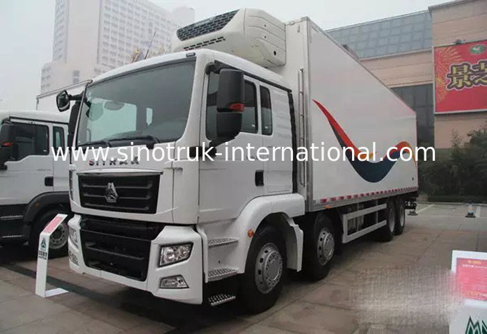 8×4 35 Drive Type Tons Refrigerated Delivery Truck For Keeping Fresh Goods
