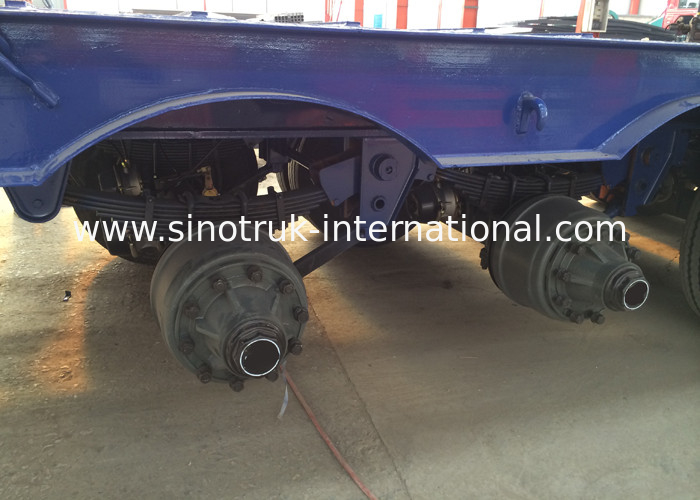 Low-bed Semi Trailer Truck 3 Axles 70Tons 15m for carrying construction machine
