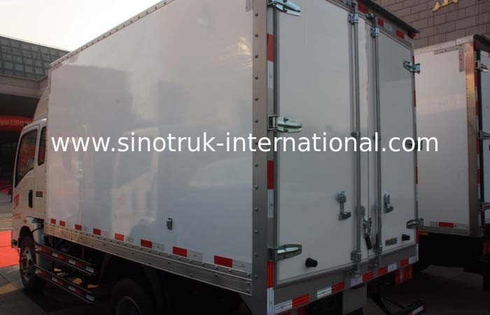 High Efficiency Light Duty Trucks , 4500 Wheelbase 18 Foot Box Truck