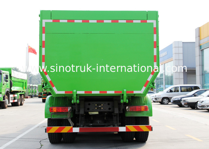 20 cbm SINOTRUK HOWO Tipper Dump Truck With 5800 * 2300 * 1500mm Cargo Body