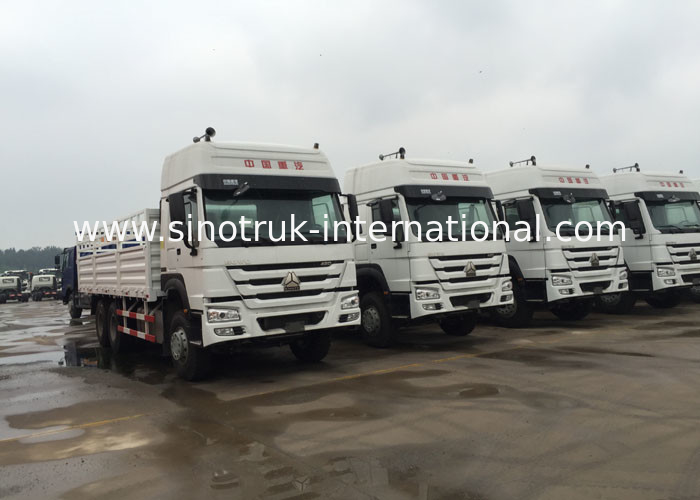 25 - 40 Tons Commercial Cargo Vans Truck Radial Tyre For Transporting Light Goods