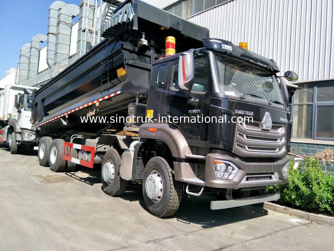 Sinotruk HOWO Tipper Dump Truck 8X4 371hp 12 Wheels Black N7 ZZ3317V386JB1R