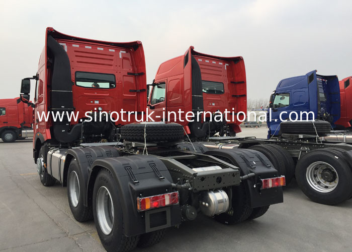 Tow Tractor Trailer Truck LHD 6x4 371HP Flat Roof Cabin SINOTRUK HOWO Truck