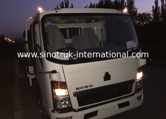 SINOTRUK HOWO Light Truck  3-5 Tons 6 wheels LHD for Logistics ZZ1047D3414C143