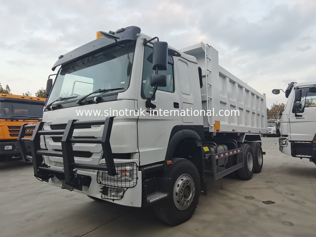 SINOTRUK HOWO 400HP Tipper Dump Truck For Construction A7 Military Bumper Warning Light