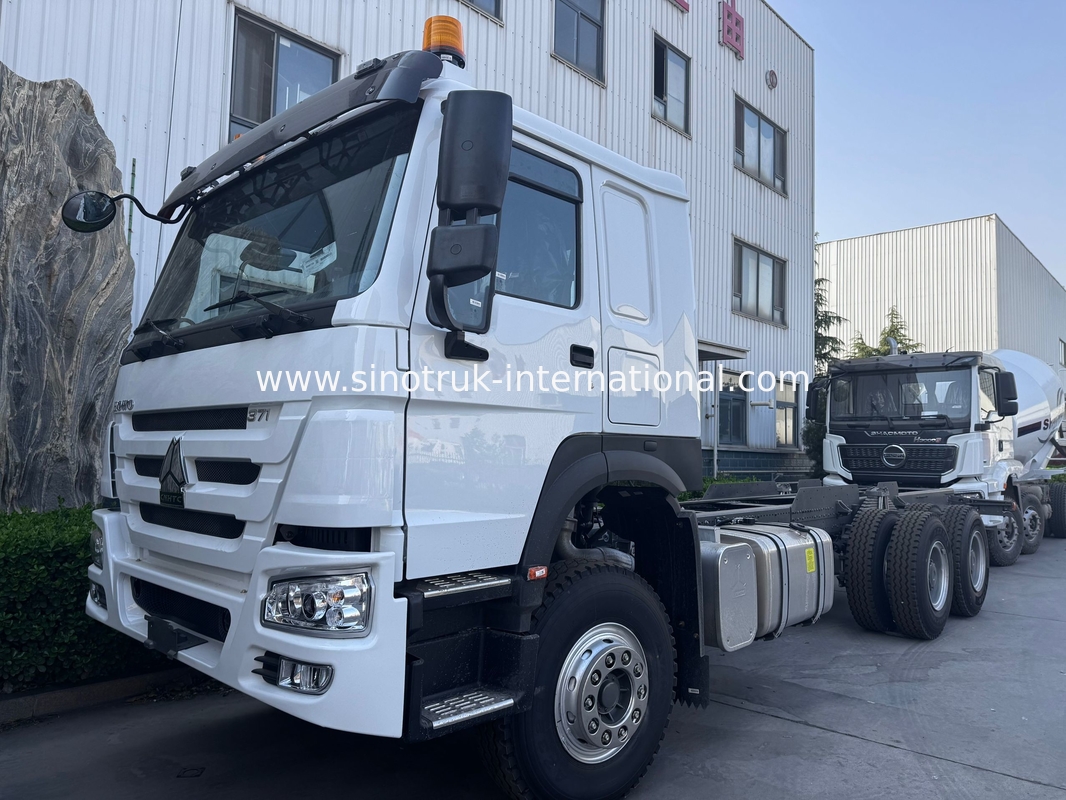 SINOTRUK  HOWO Truck Chassis SINOTRUK Engine371HP 6 × 4  RHD With Warning Light Used In Dump Truck Cargo Truck Water Truck