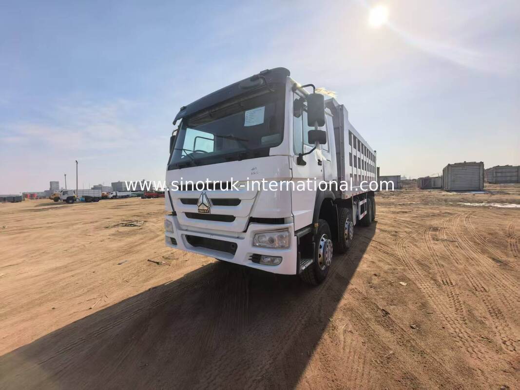 Tipper Dump Truck Heavy-Load Mover with 40-50 Tons Load Capacity, 375 Horsepower Diesel Engine, and 7300mm Cargo Box Length