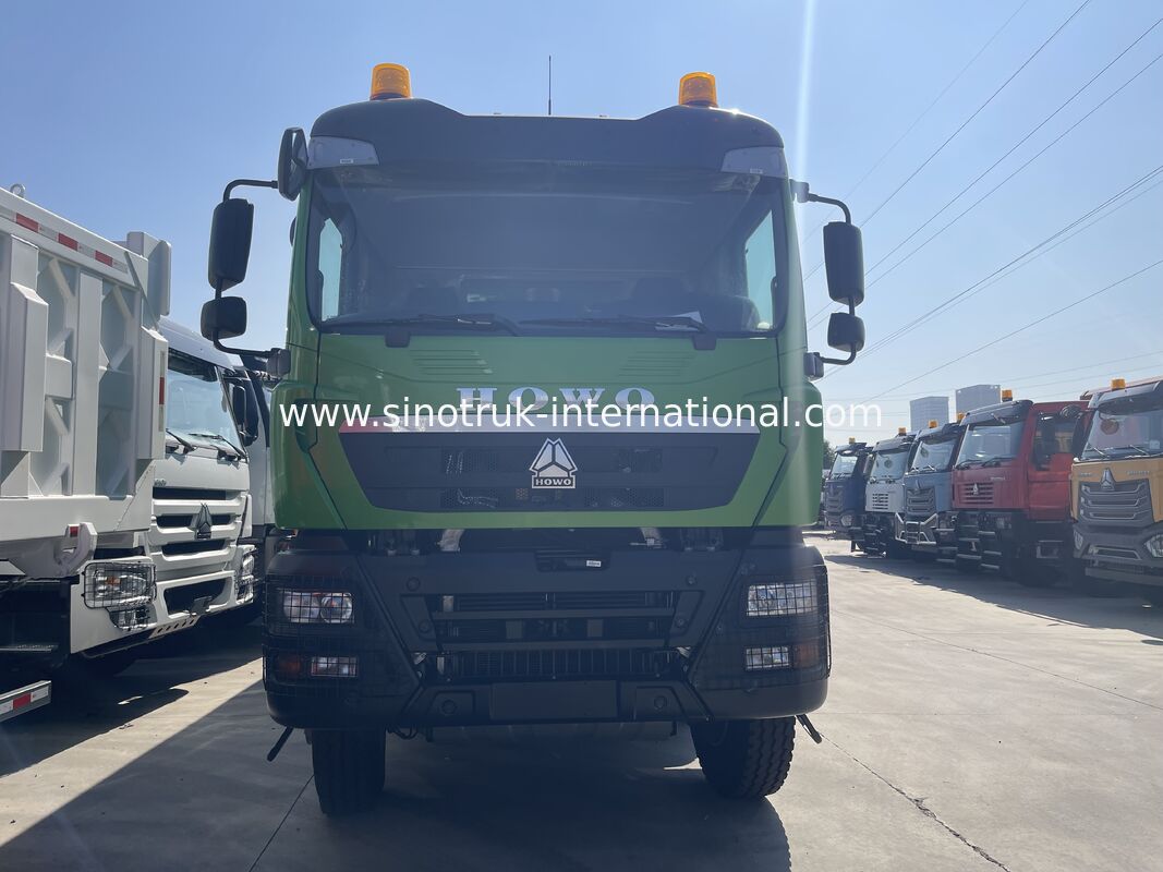 Hydraulic Cylinder HOWO TX 10 Wheeler 371HP Dump Truck With Large Loading Capacity 30-40 Tons Green 