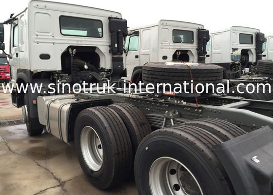 LHD 6 X 4 336HP 10 Wheels HOWO Tractor Truck HW76 Cab Single Berth Safety