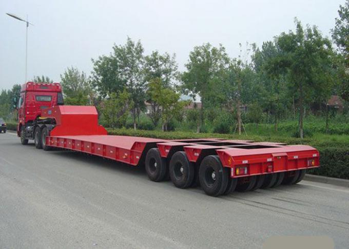 Low Bed Semi Trailer Truck 3 Axles 80 Tons 17m for Loading Construction Mac...