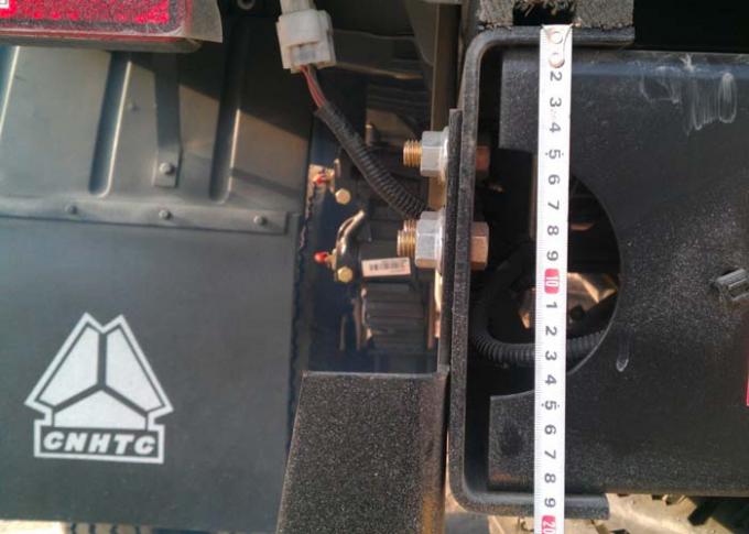 16 Foot International Light Duty Box Truck