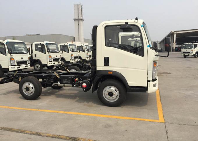 Construction Business Light Duty Commercial Trucks Hydraulically Operating